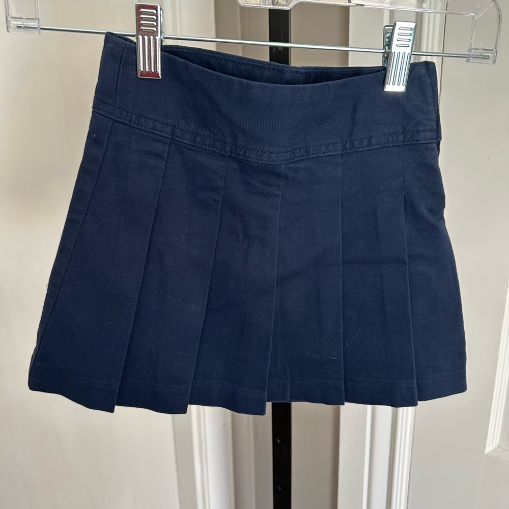 NEW Classic Navy Pleated Skirt for Kids girls size 4